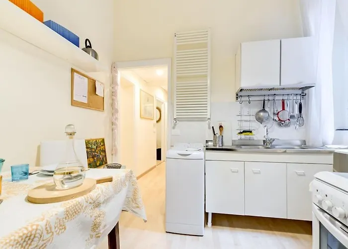 Apartment And Historic Rione Near Colosseo *
